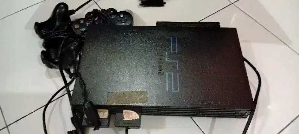 PS 2 game plus TV slim samsung