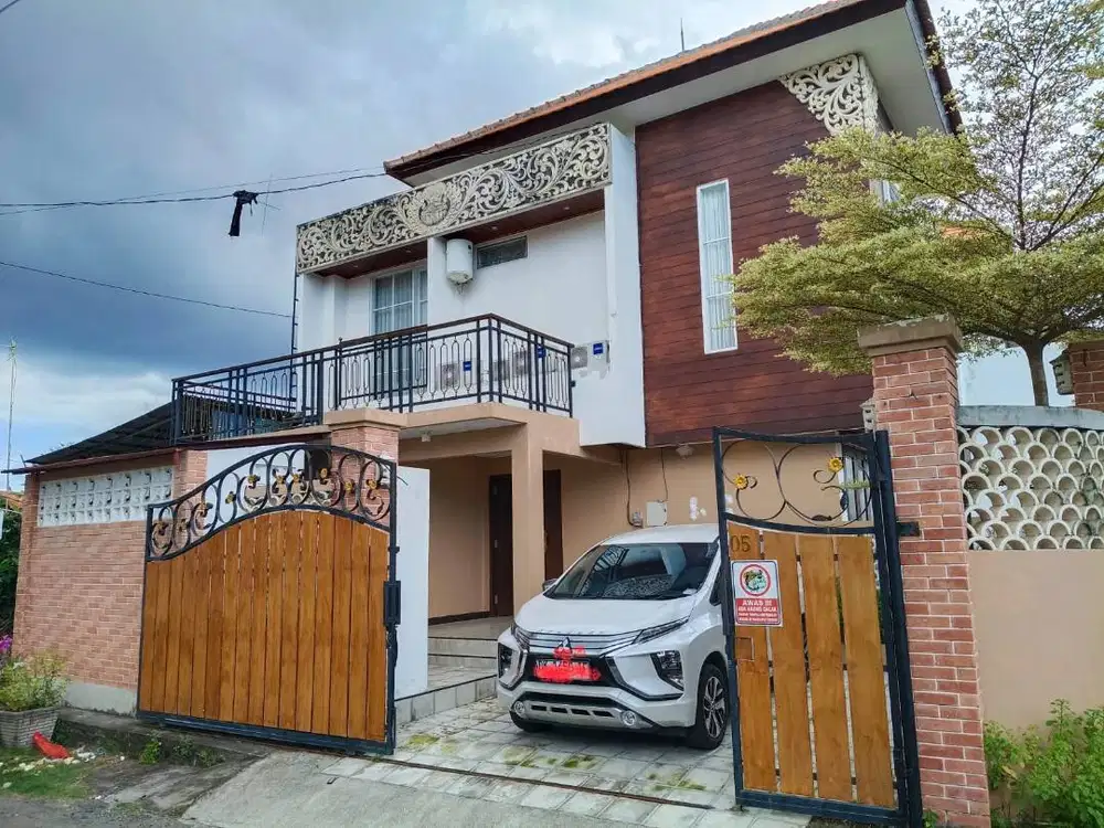 di sewakan rumah strategis daerah renon denpasar