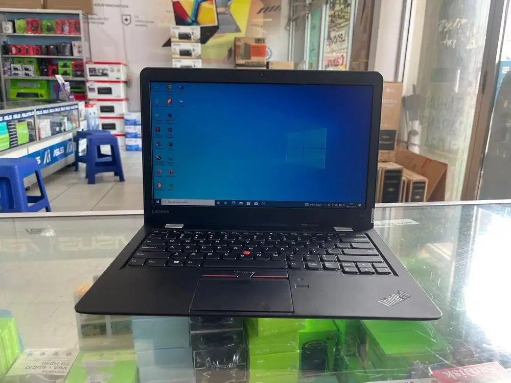 Laptop Lenovo Thinkpad i5 gen6 Ram 8gb ssd 256gb garansi 6bln