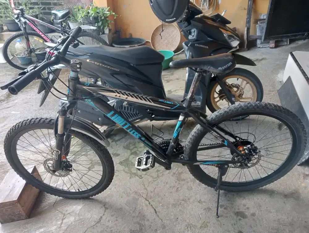 Sepeda gunung siap pakai