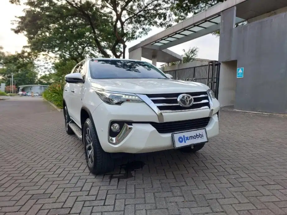 LOW DP Toyota Fortuner 2.7 4x2 SRZ Bensin-AT 2019 KJN