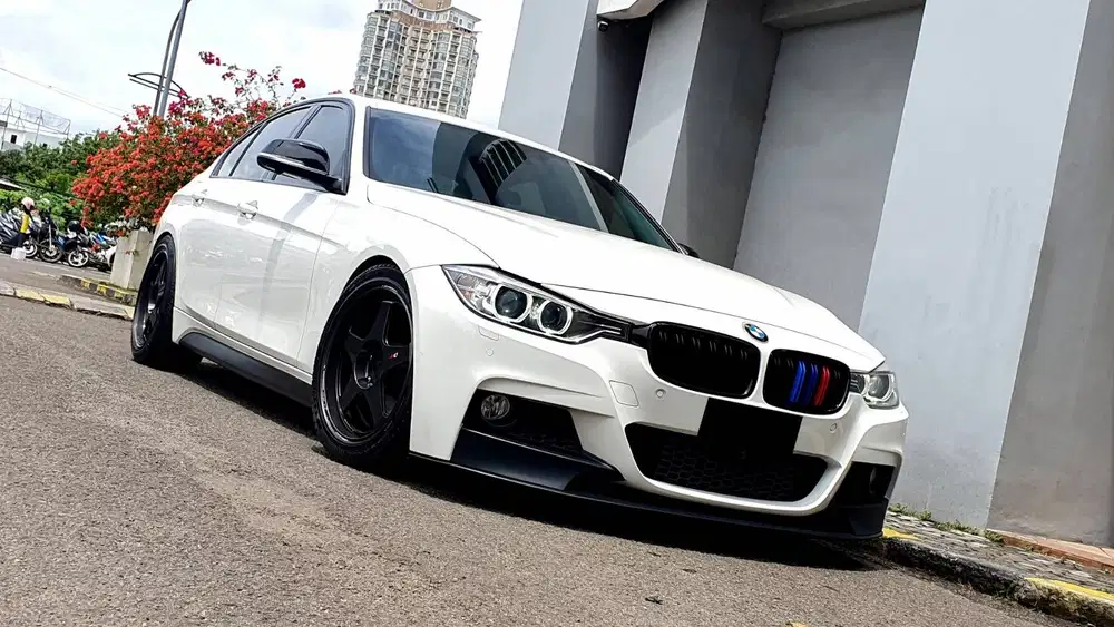 [ GARANSI 5TH ] BMW 320i 320 i N20 F30 Sport AT 2014/2015