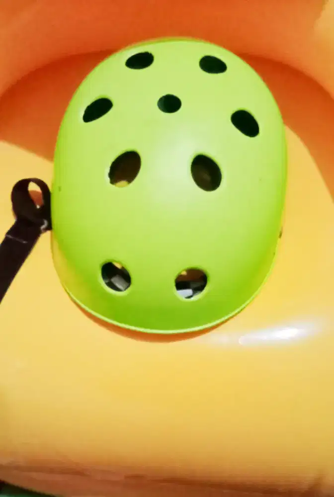 Helm Monza Hijau Stabilo