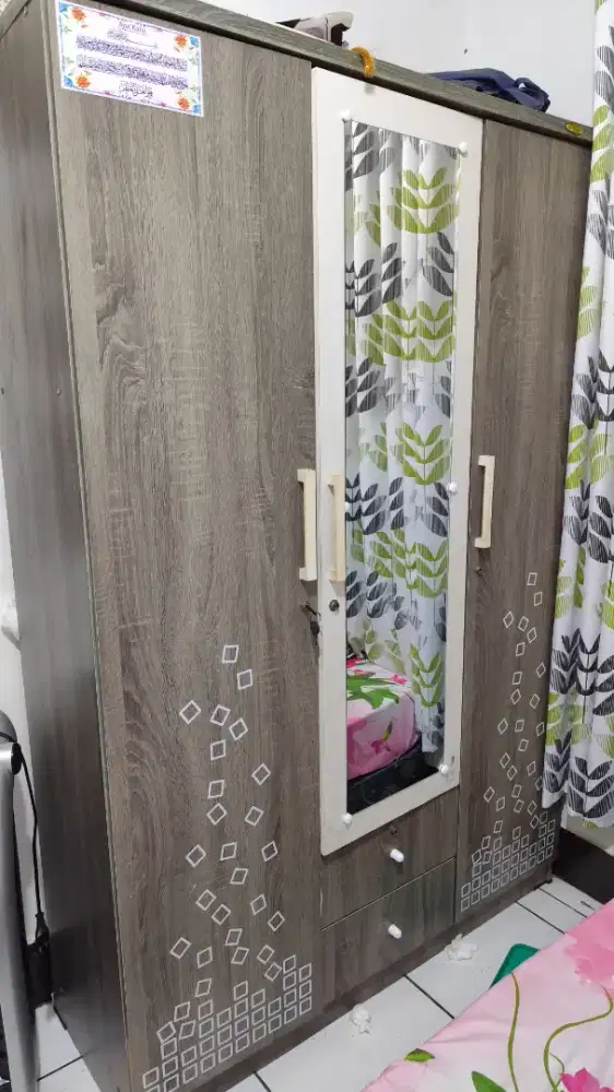Jual Murah Lemari Pakaian 3 pintu