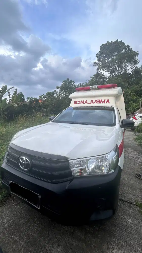 TOYOTA HILUX 2.4 DSL MT 2020 | EX. AMBULANCE