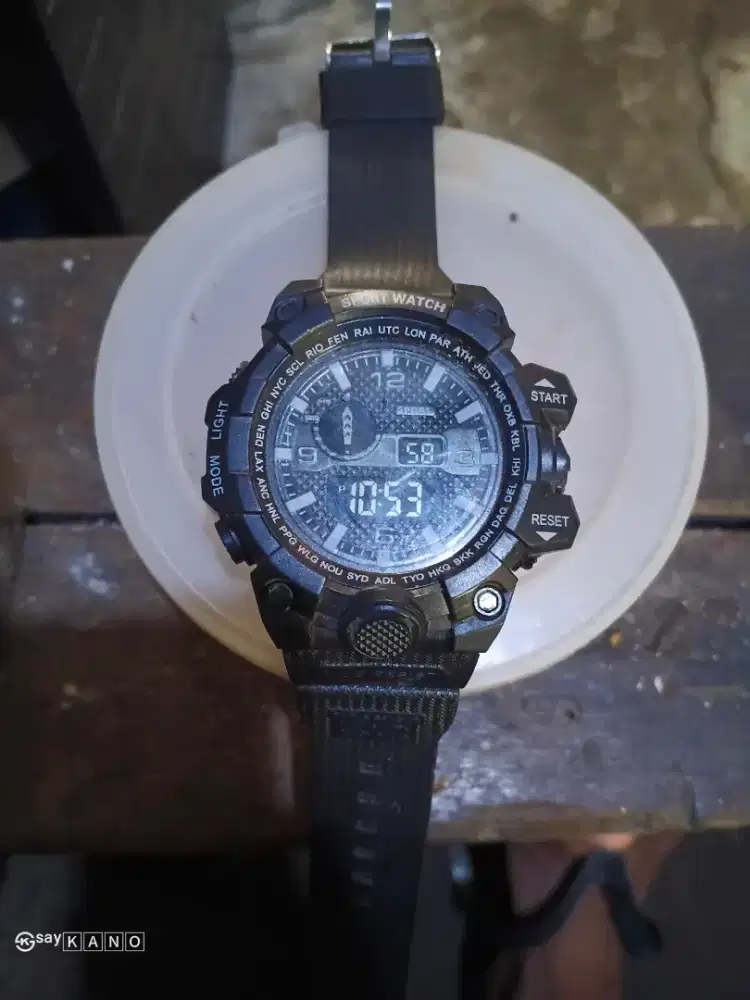 Jam sport baru sebulan pemakaian