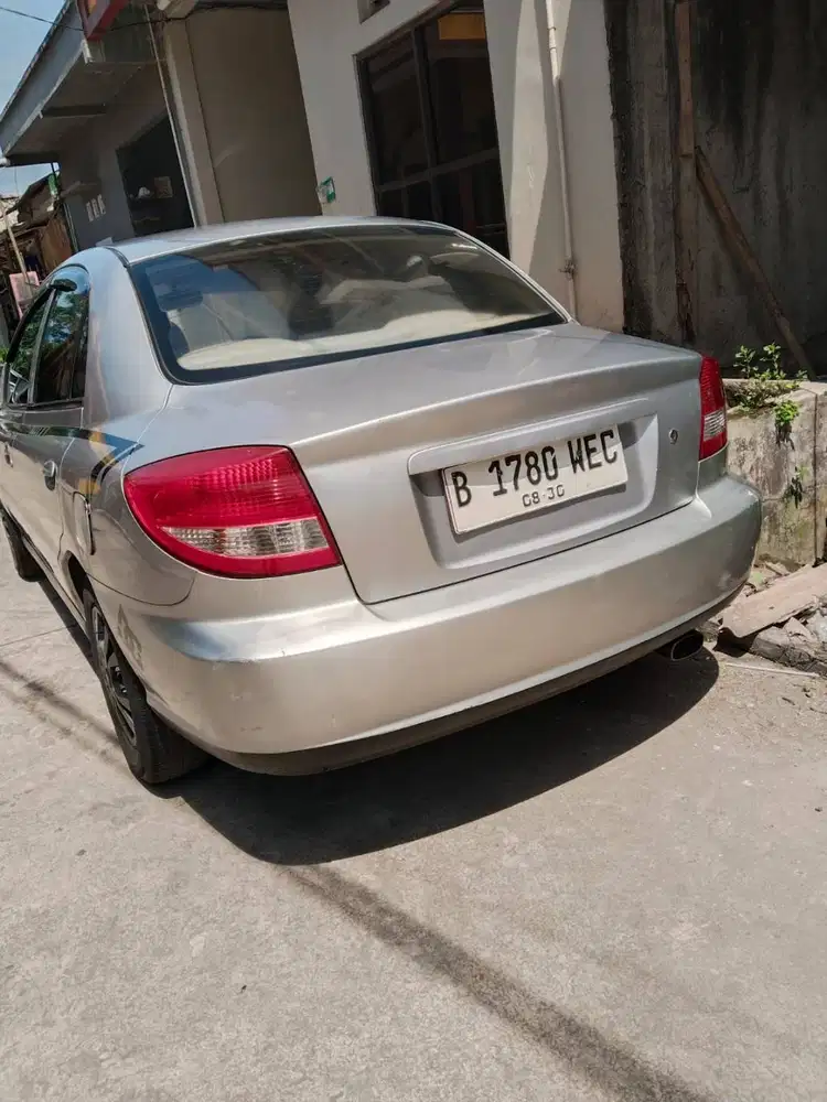 KIA RIO 2005 MT 1.5 bensin