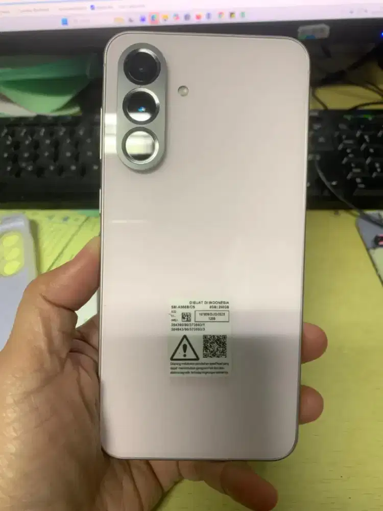 Samsung a56 5G 8/256gb