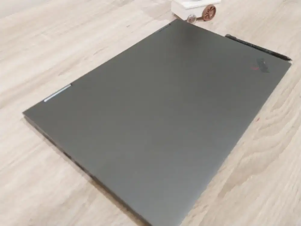 Lenovo ThinkPad X1 YOGA Core i7 16GB 1TB Touch Screen Stylus Pen 360