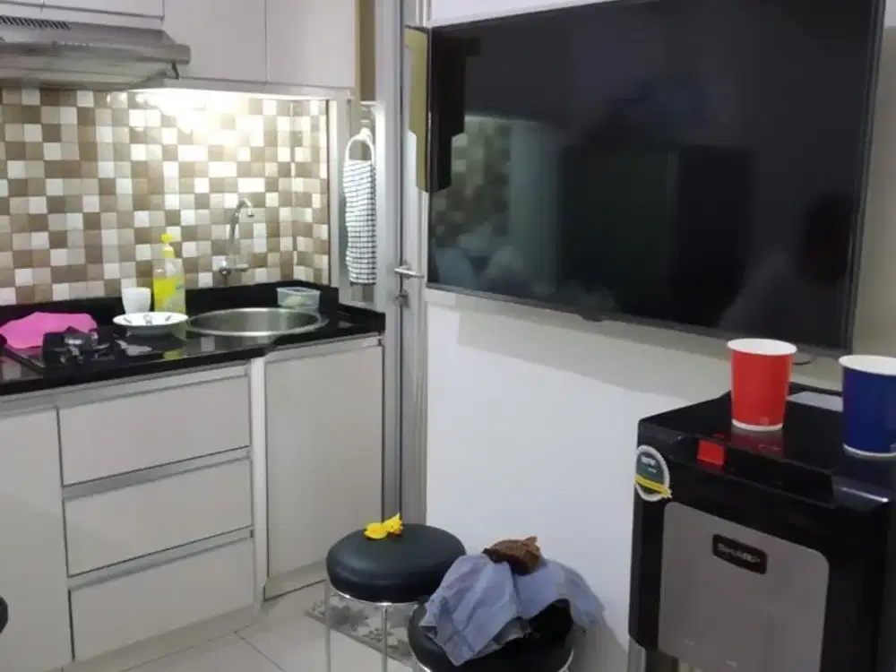 ready disewakan apartemen green lake sunter,tipe 2bedrooms full furnished,AC 2 dan waterheater,lantai rendah