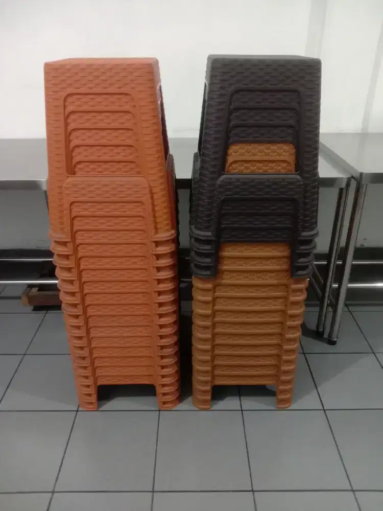 Kursi Plastik Motif Tikar