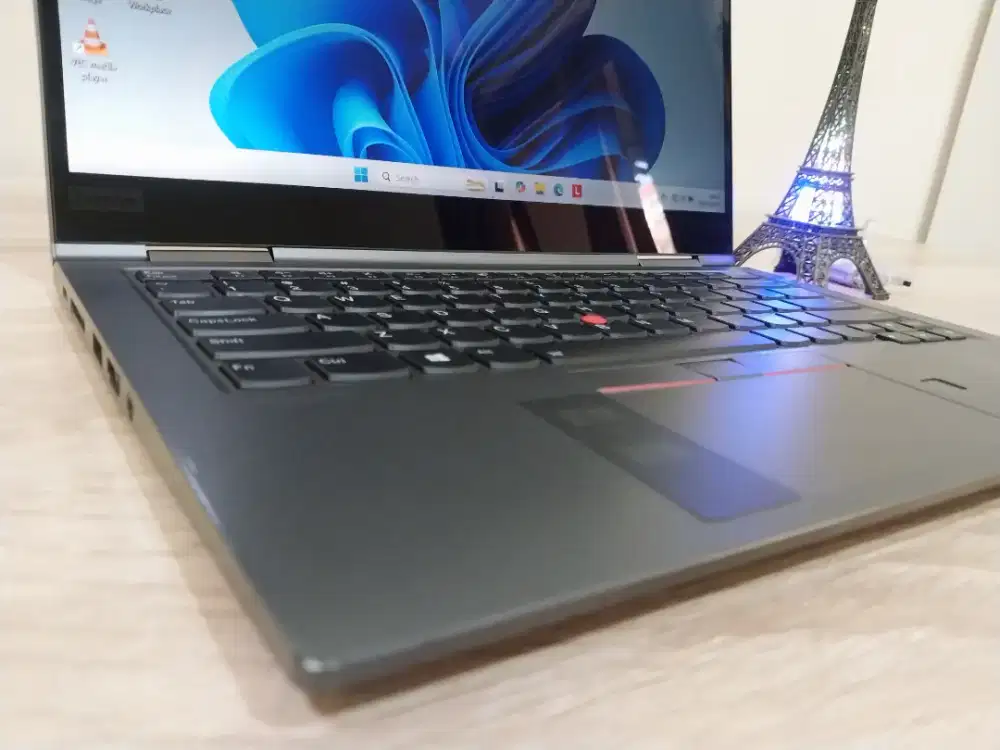 Lenovo ThinkPad X1 YOGA Core i7 16GB 1TB Touch Screen Stylus Pen 360