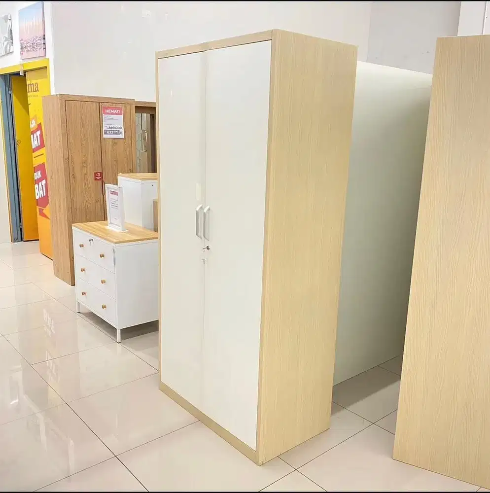Lemari besi tebal 2 pintu