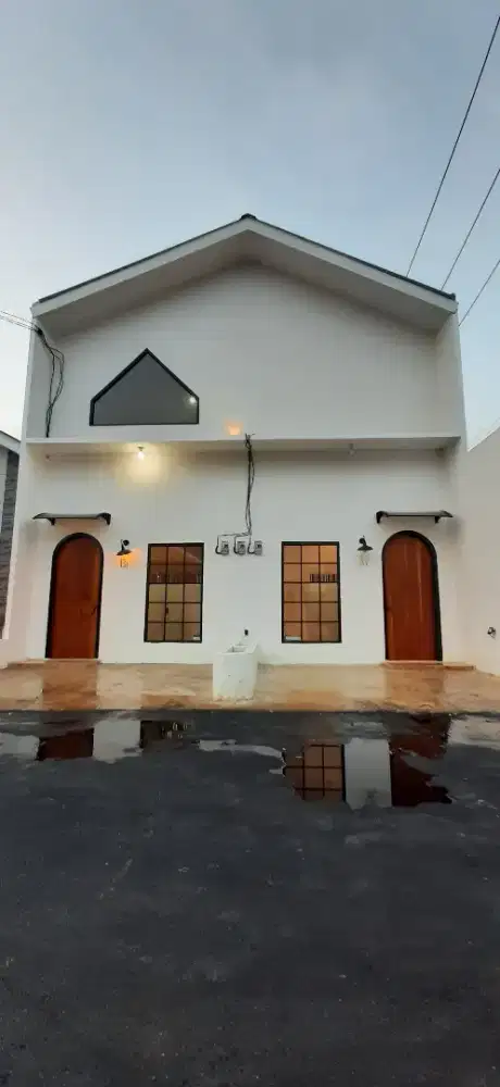 DISEWAKAN RUMAH EKSLUSIF DALAM CLUSTER DEKAT DARI GRAND WISATA BEKASI