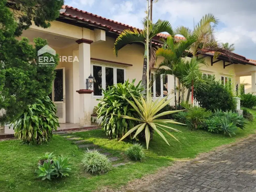 DIJUAL VILLA ASRI DI TAWANGMANGU DEKAT SEKIPAN DAN PASAR TAWANGMANGU