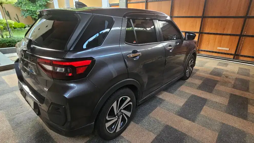 TOYOTA RAIZE 1.0 turbo G AT 23 Abu Bensin