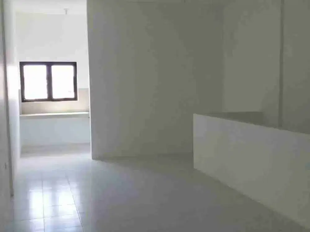 SEWA RUKO DEKAT PASAR SOPONYONO RUNGKUT ASRI UTARA BANGUNAN BARU