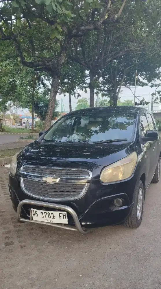 DIJUAL CHEVROLET SPIN 1.3 LT M/T 2013 DIESEL MILIK PRIBADI ISTIMEWA