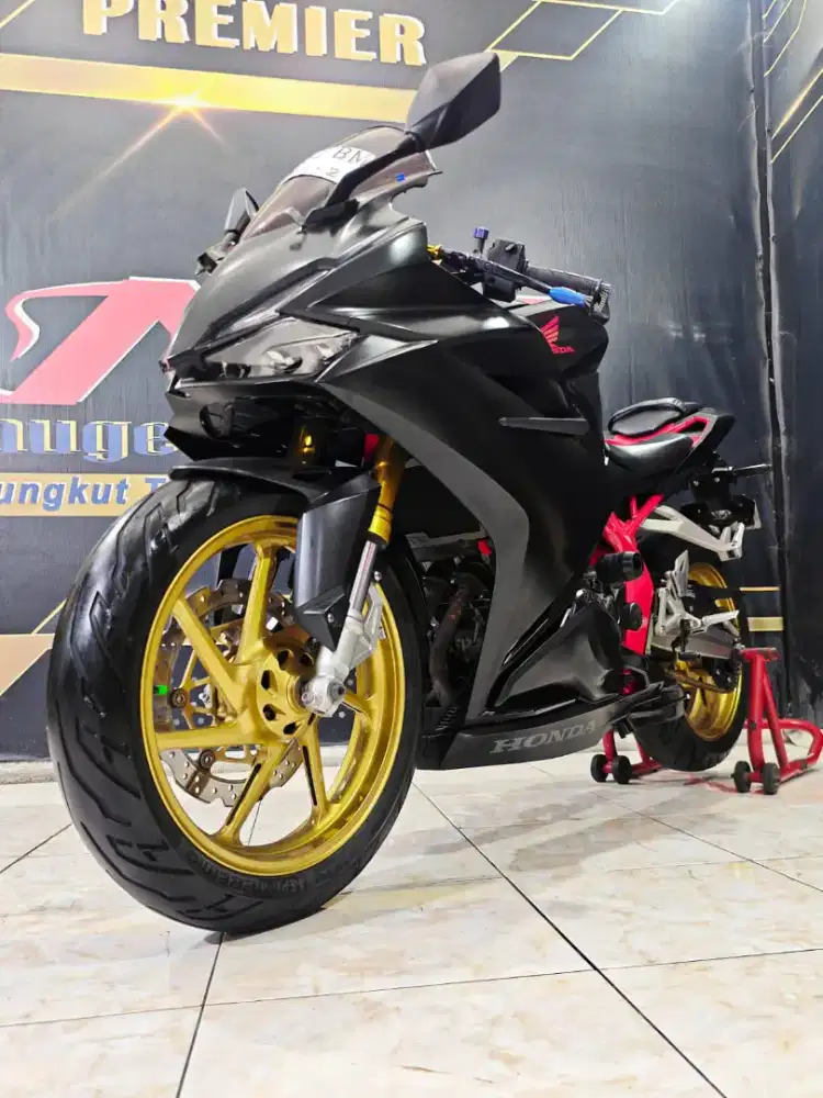 Honda CBR250RR STD TH 2018 Matte black cakep pol
