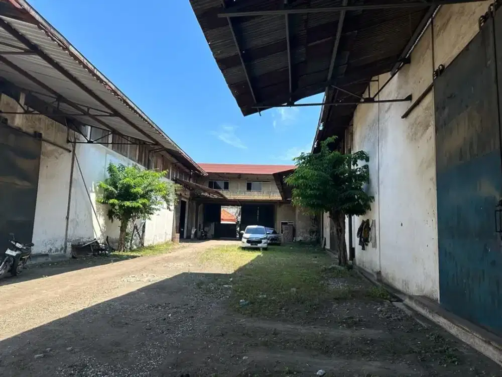 Dijual Gudang Dan Kantor Perak Semampir Strategis Siap Pakai