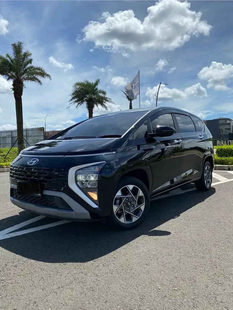 HYUNDAI STARGAZER PRIME AT th 2023. CAPTAIN SEAT.