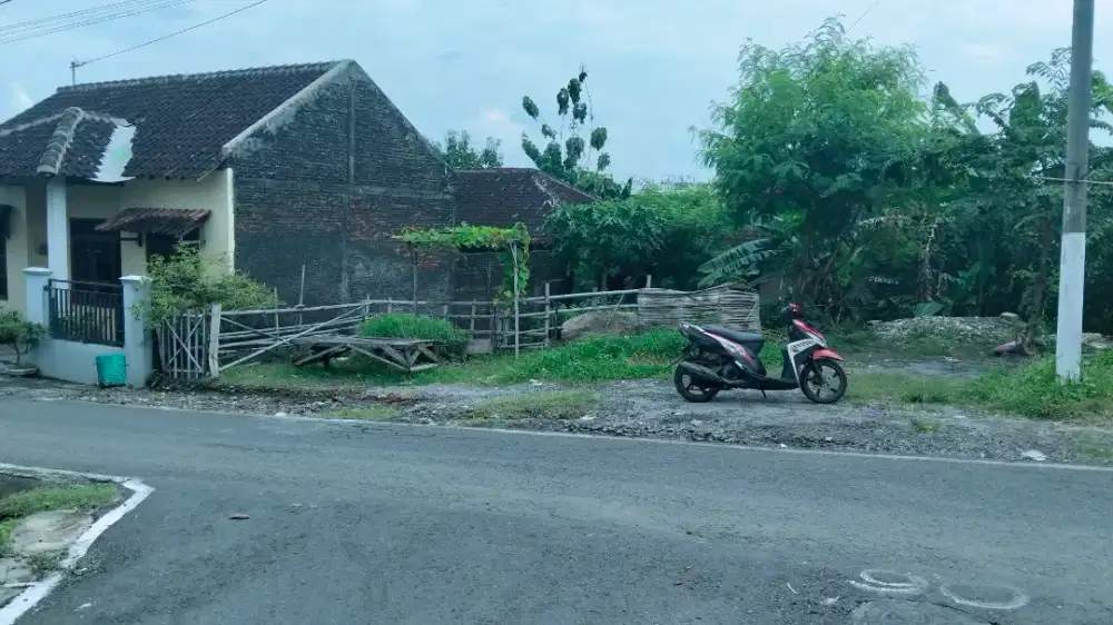 TANAH murah strategis Mojosongo Solo