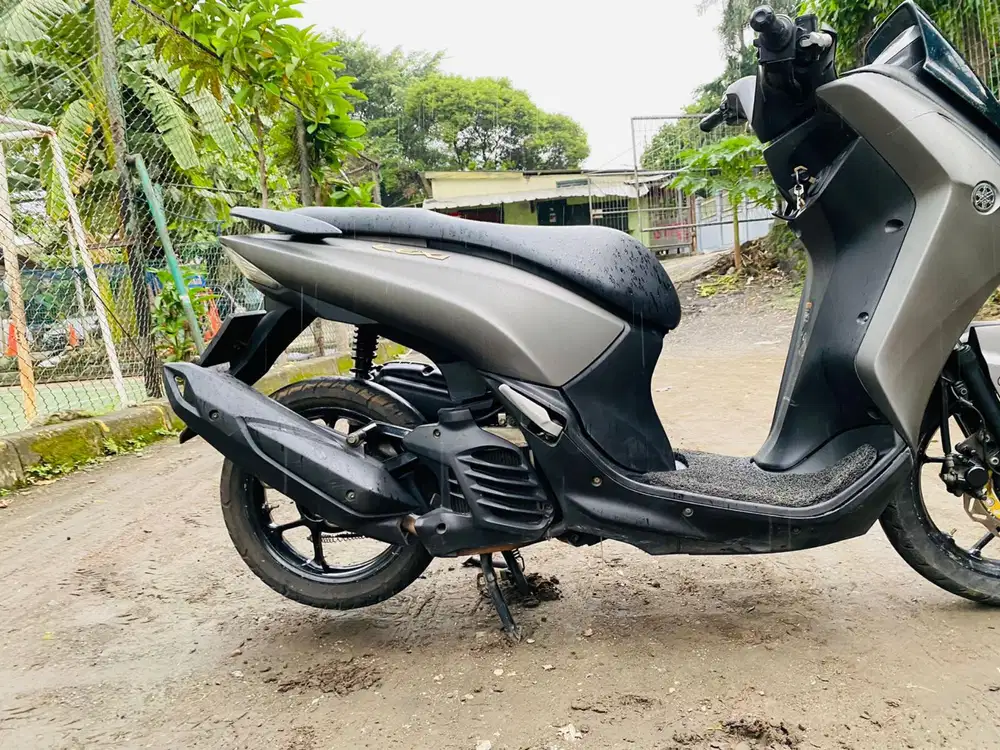 Yamaha Lexi 125cc Bluecore Fi  Tahun 2021
