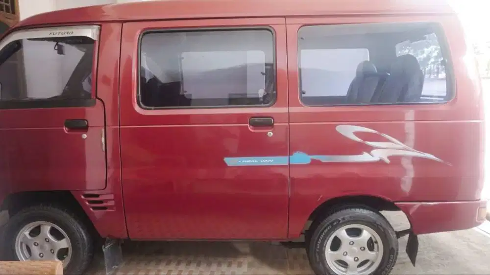 Suzuki Carry 1.5 GRV Tahun  2002 (Futura)