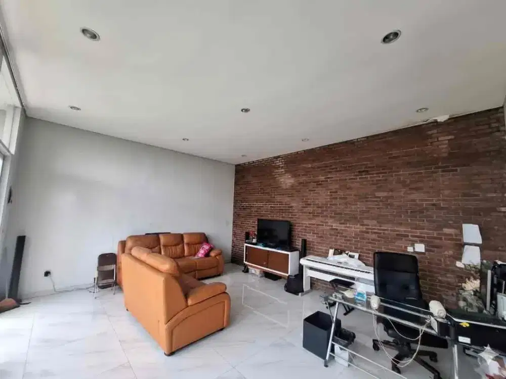 JUAL RUMAH BAGUS NYAMAN AREA SEJUK DI SETIABUDI BANDUNG UTARA