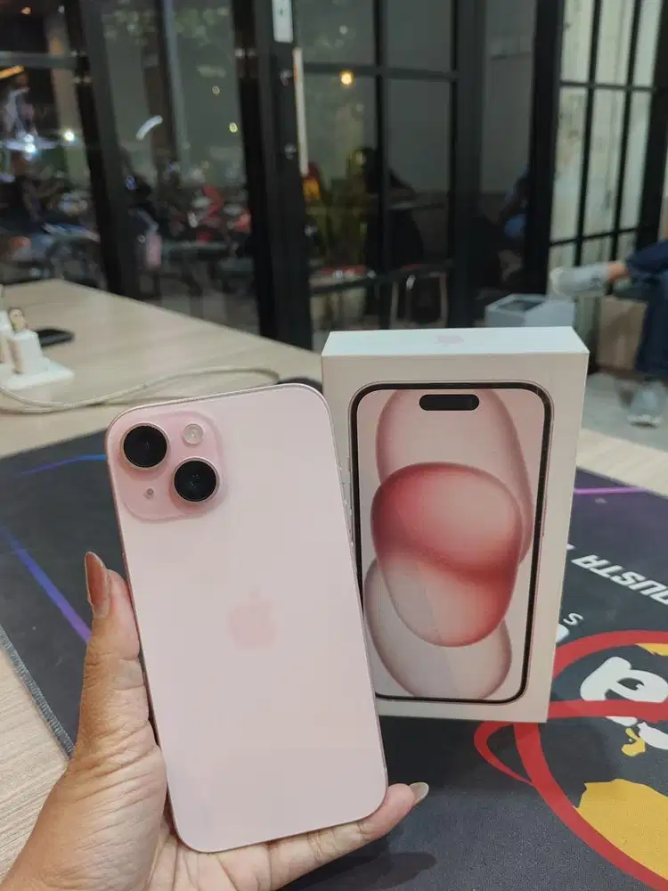 Promo cicilan iphone 15 128 pink