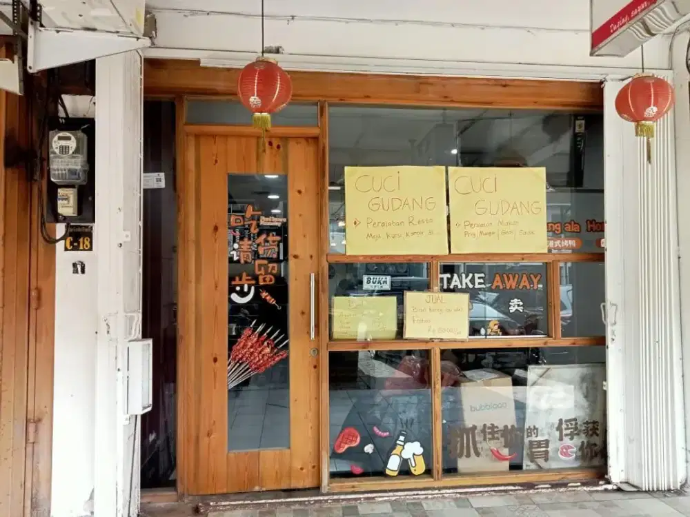 RUKO GRAHA FAMILY LOOP DISEWAKAN SANGAT STRATEGIS PRIME LOCATION 3 LANTAI RARE FIND!