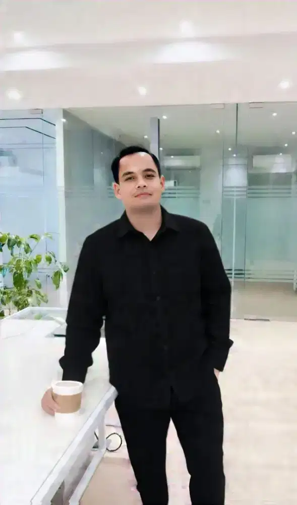 Monggo yang lagi butuh Driver freelance untuk Sabtu/Minggu  Saya siap.