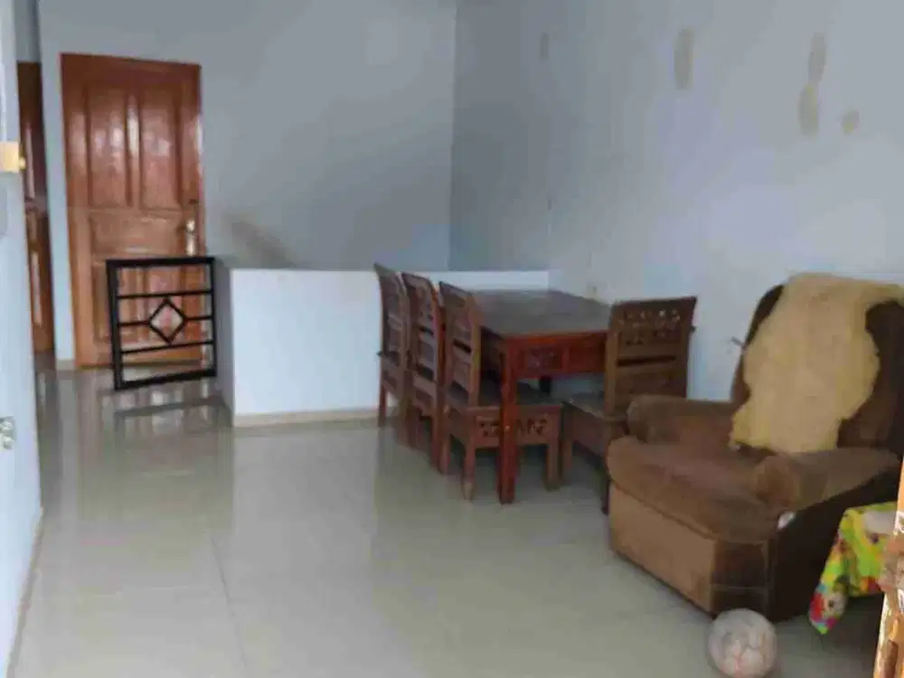 Wilson Disewakan rumah dalam cluster uk 6x14 di poris indah