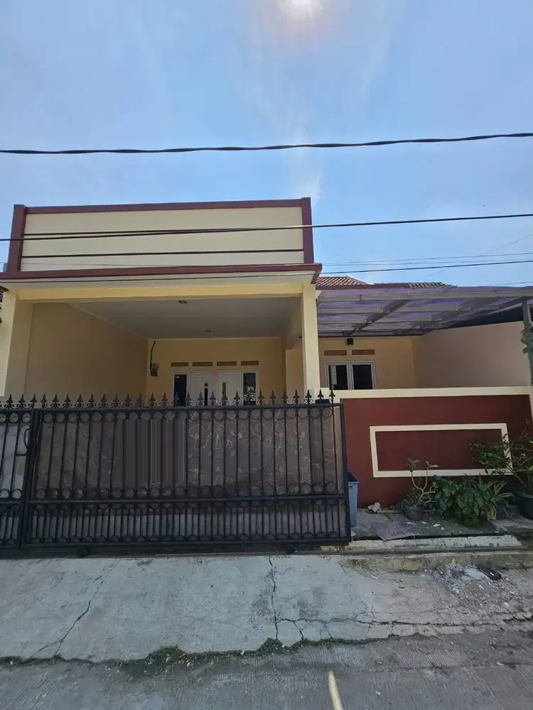JUAL RUMAH HARAPAN INDAH BEKASI ,LOKASI SETRATEGIS (J0046)
