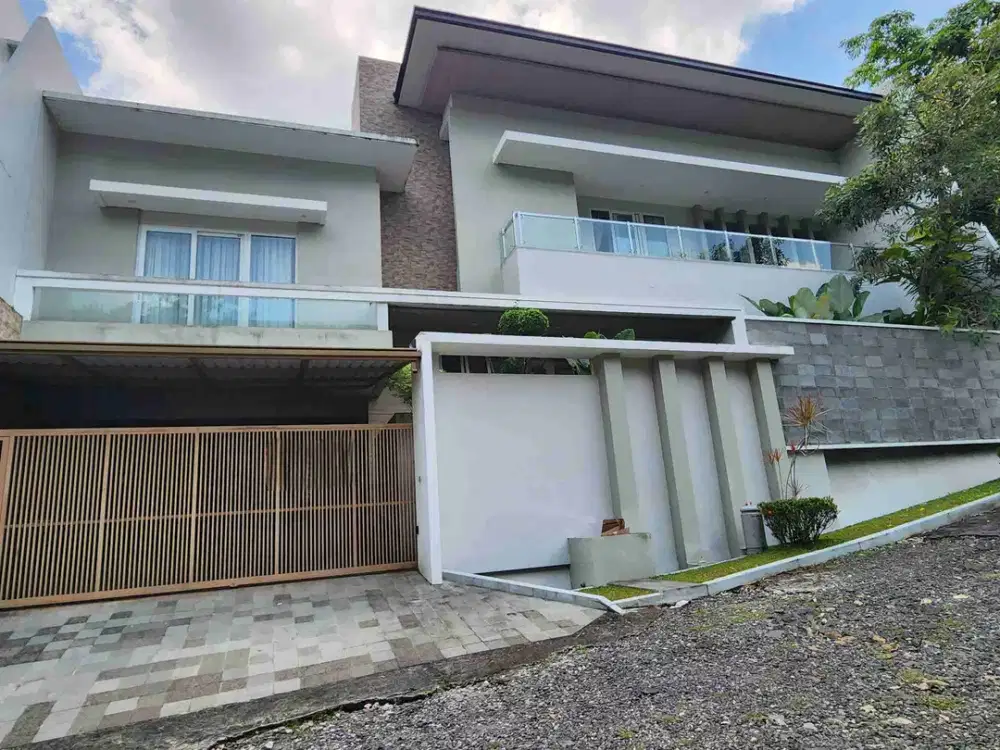 Full Furnish, Rumah Mewah Palm Hill Papandayan Dekat Akpol Semarang