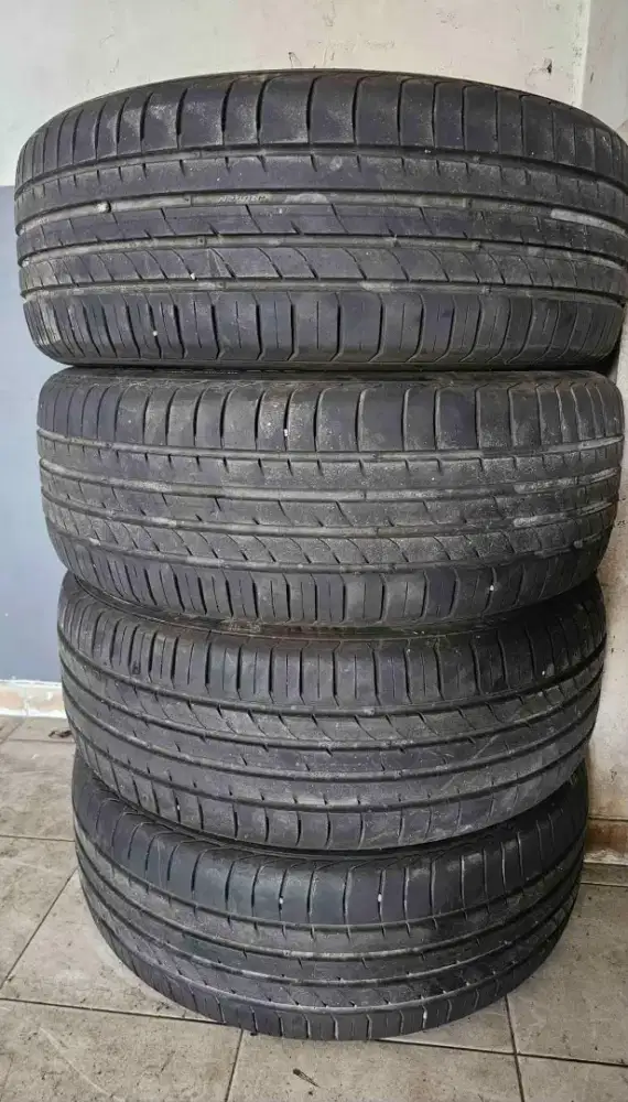 ban copotan ring 18 r18 235 60