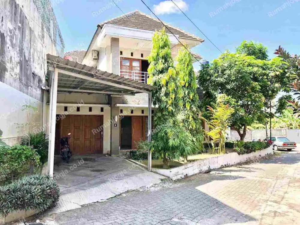 rumah 2 lantai di perumahan tegalrejo dekat stasiun tugu