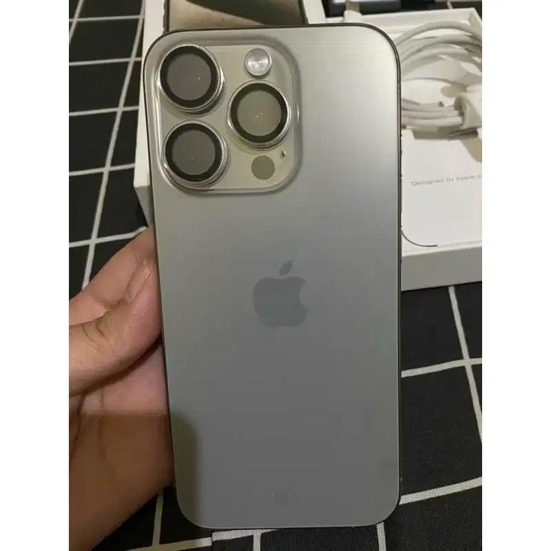 iPhone 15 Pro Natural Titanium 128GB