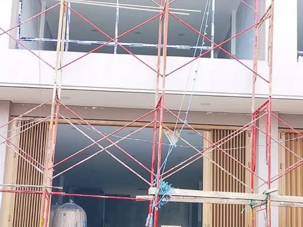 Ruko Baru 8 Unit 2 Lantai Disewakan, di Padang Sambian Denpasar Area