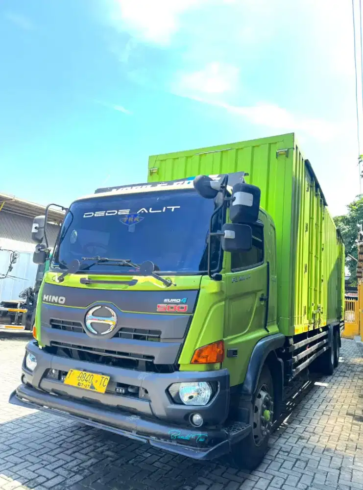 MULUS+banBARU MURAH Hino tronton 6x2 FL 260 JW box besi 2022 bok