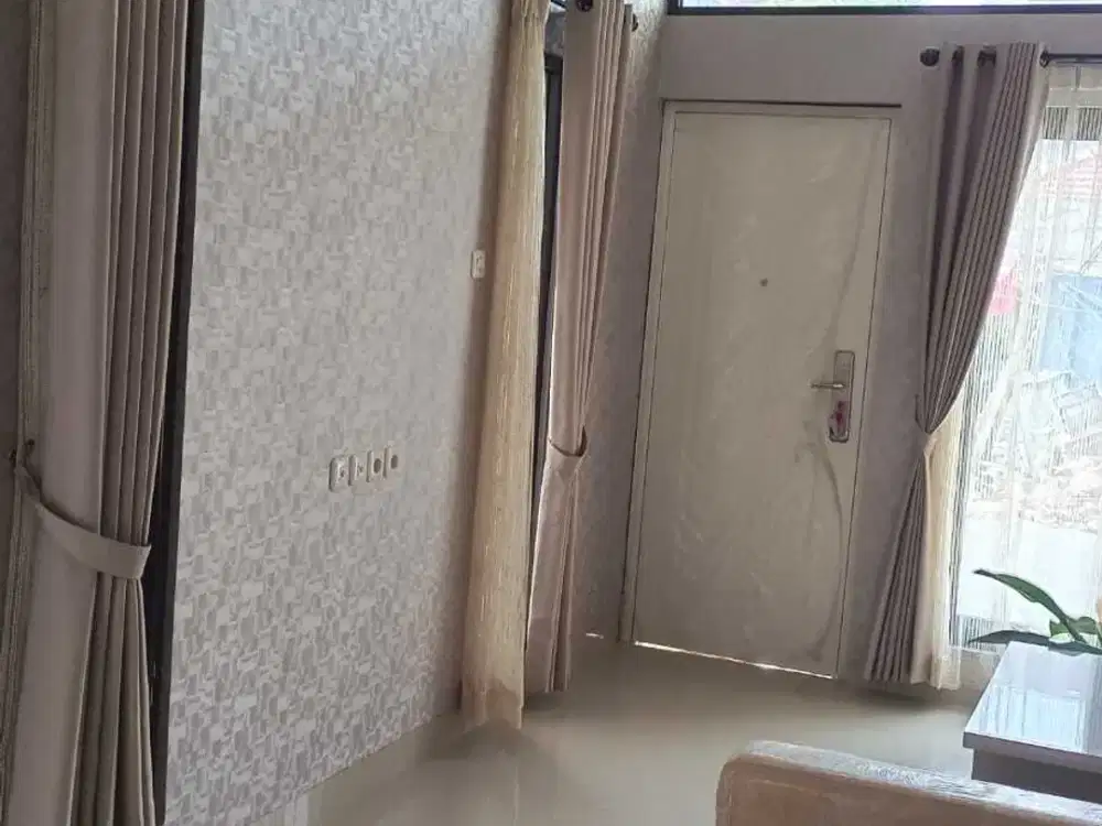 Rumah dijual 2 Lantai Modern di Johar Baru Jakarta pusat lokasi strategis harga terjangkau