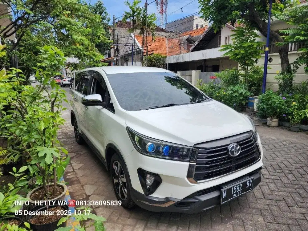 INNOVA VENTURER DIESEL 2022 MATIC PUTIH MULUS