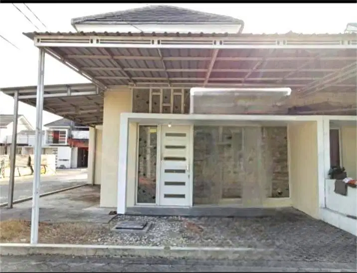 MURAH! DIJUAL RUMAH HOOK SIAP HUNI DI EVERGREEN DE PARC PUSAT SURABAYA