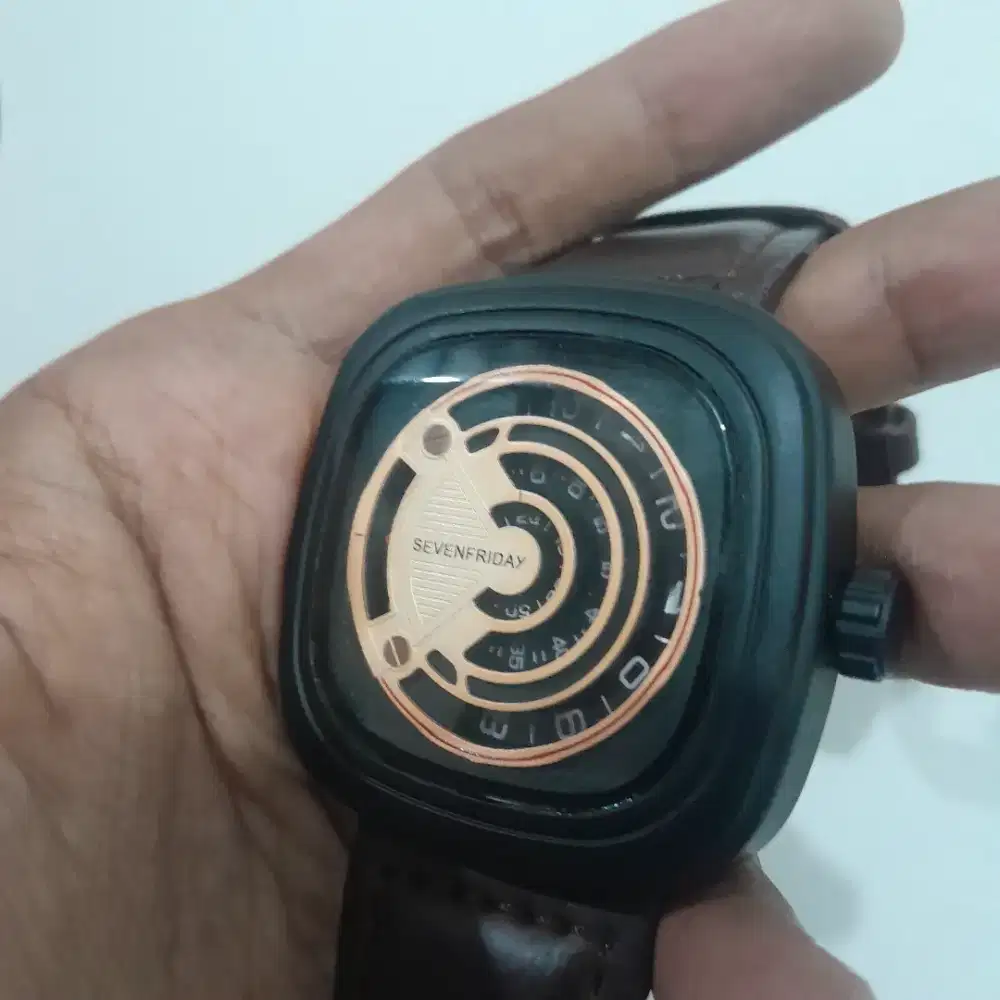 Jam tangan pria wanita