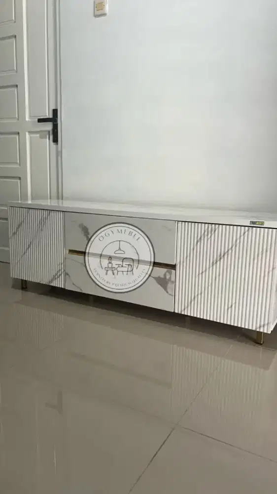 READY BUFFET/RAK TV UK 150 TERLARIS