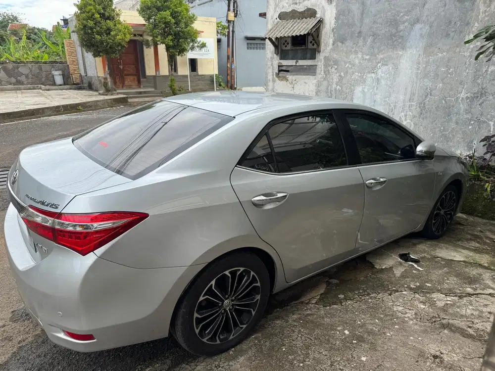 Toyota Corolla Altis 2014 Bensin