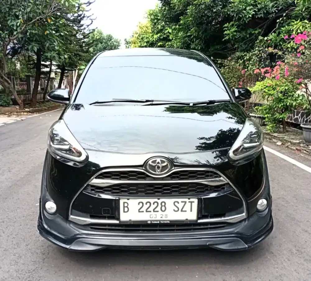 [Cash] Toyota Sienta Q AT 2017 matic CVT