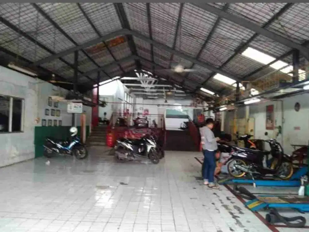 JUAL CEPAT GEDUNG EKS BENGKEL  MASIH BEROPERASI MURAH BANGET FA