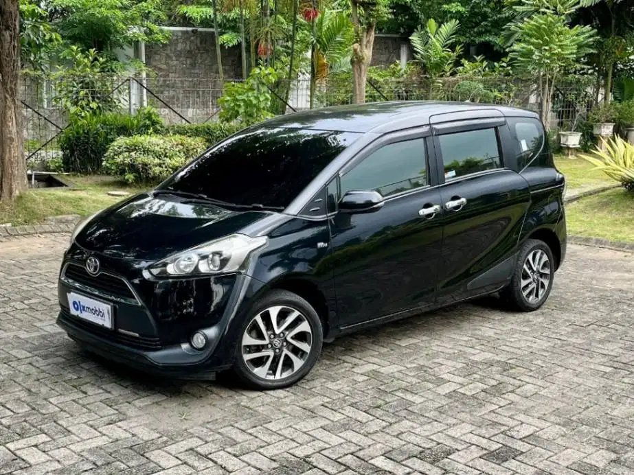 TOYOTA SIENTA 1.5 V MANUAL 2017
