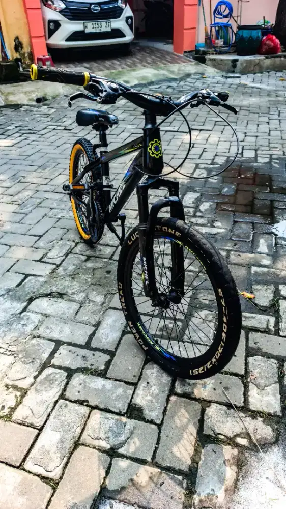 Sepeda MTB Anak 20 Inch – Ban 20×2.125 – Kondisi Siap Pakai